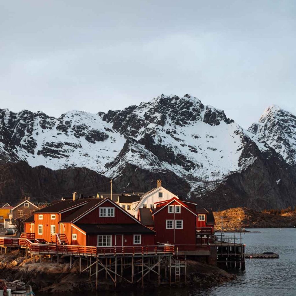 Maisons du port de Henningsvær